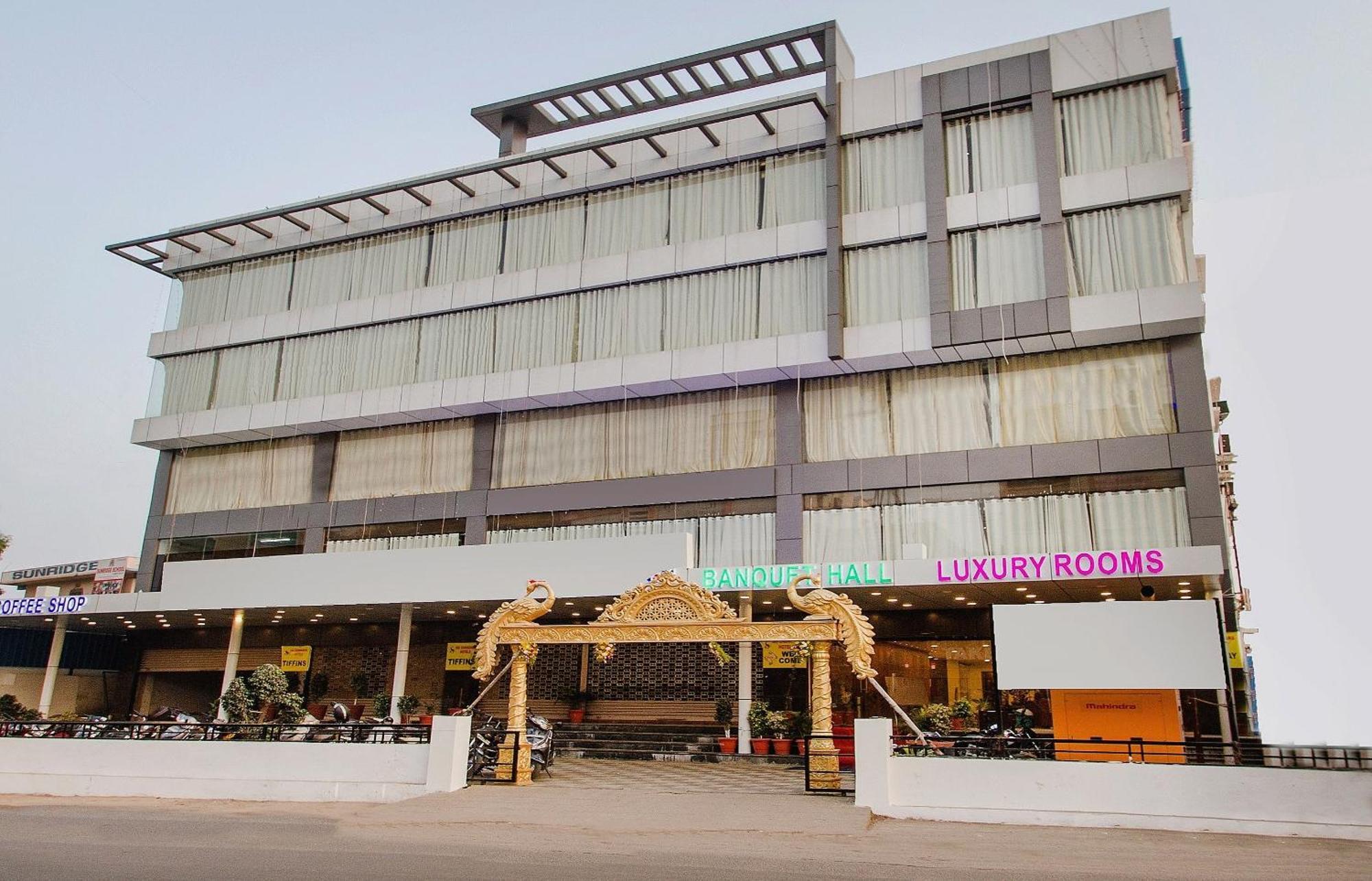 Capital O Wild Wings Hotel Near Omni Hospital Lane Nagole Main Road Upal Exterior photo